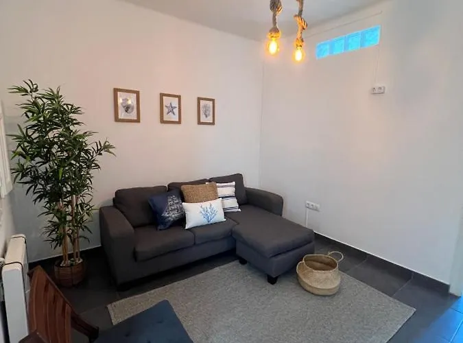 Apartments Near Ramblas - Only For Stays Over 32 Days