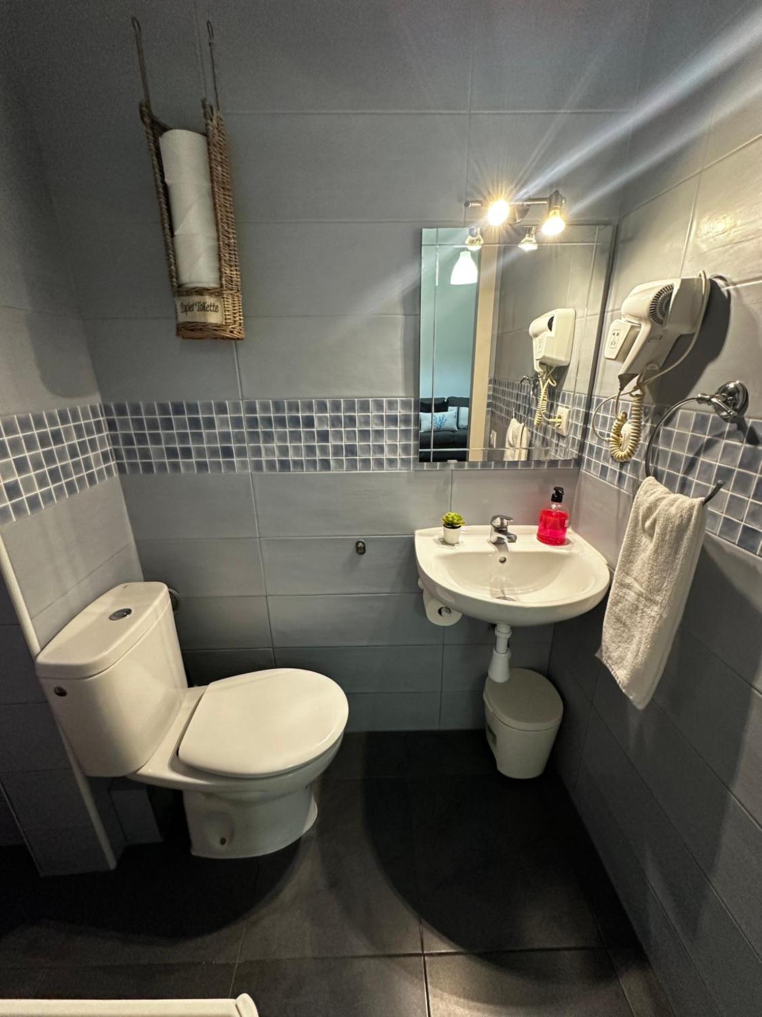Near Ramblas - Only For Over 32 Days Appartement Barcelone