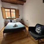 Apartments Near Ramblas - Only For Stays Over 32 Days